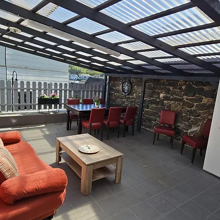 Neunkirchen-daun Apartment
